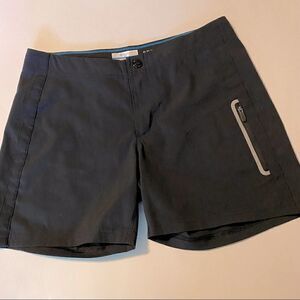 COLUMBIA black stretch pull on hike omni-shield low mid rise short shorts 4